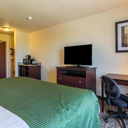 Cobblestone Inn & Suites - Lakin Exteriér fotografie